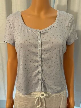 Cute Just Polly juniors size XL light blue short sleeve cropped button up shirt